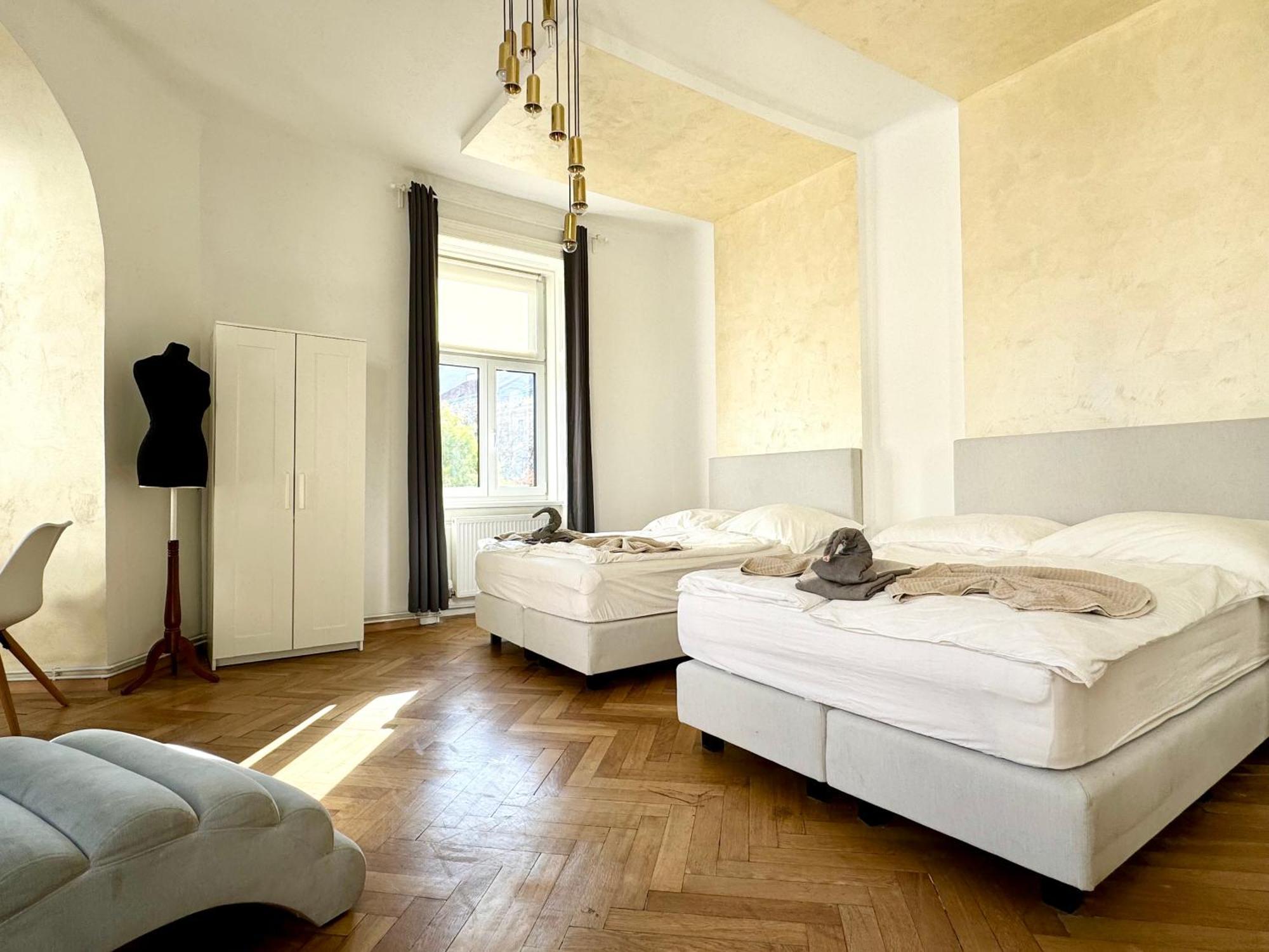 Premium Apartment Located At The Famous Vienna Kutschkermarkt Exteriör bild